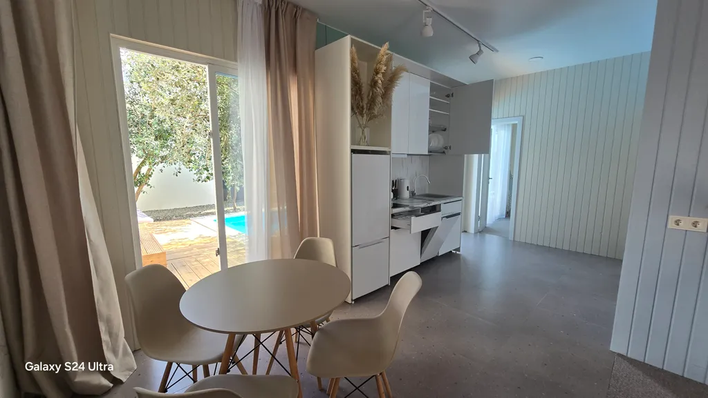 МореВоздуха и горячие бассейны