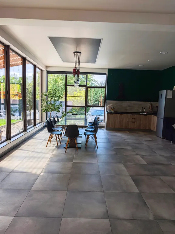 Коттедж Вилла Банана, дом с подогреваемым бассейном и баней в черте города — Елизаветинская