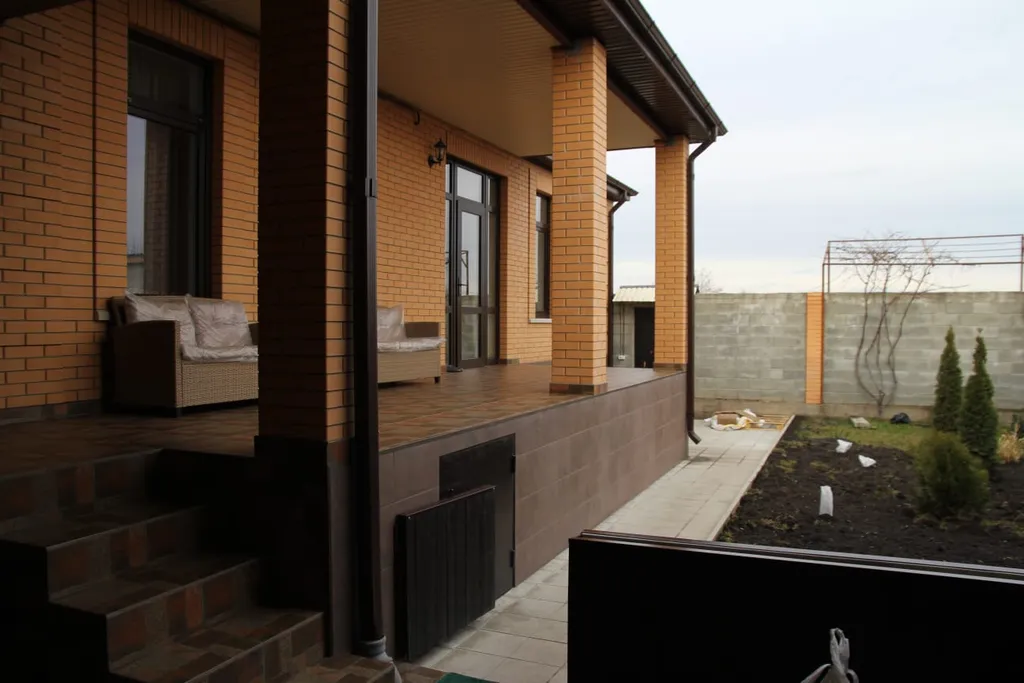 Новый дом со всеми удобствами