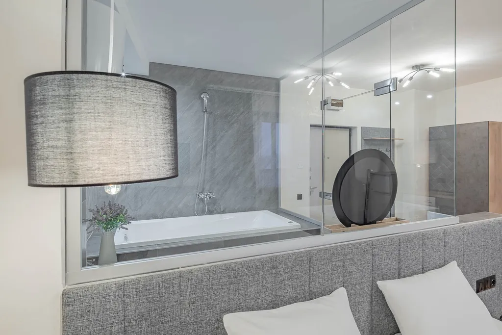 Прозрачный люкс с видом на реку