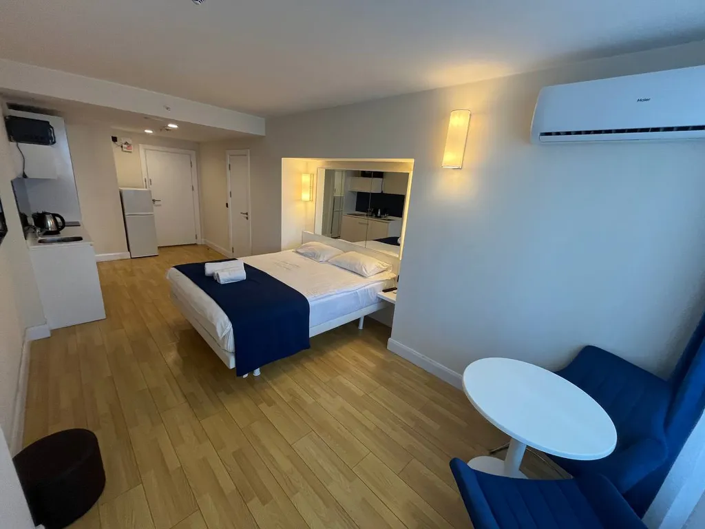 Апартаменты у моря с шикарным видом в Апарт-Отеле Orbi City