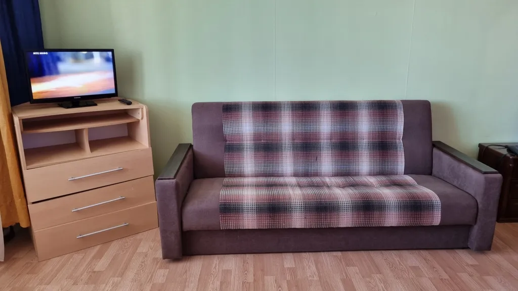 Большая двушка напротив ТРК МегаГринн