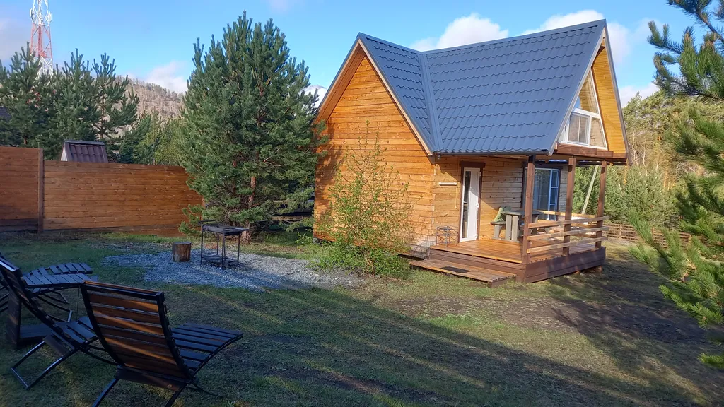 Кедровый коттедж в живописном месте Чемала