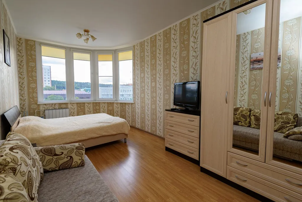 Просторная современная 2-комнатная квартира в центре