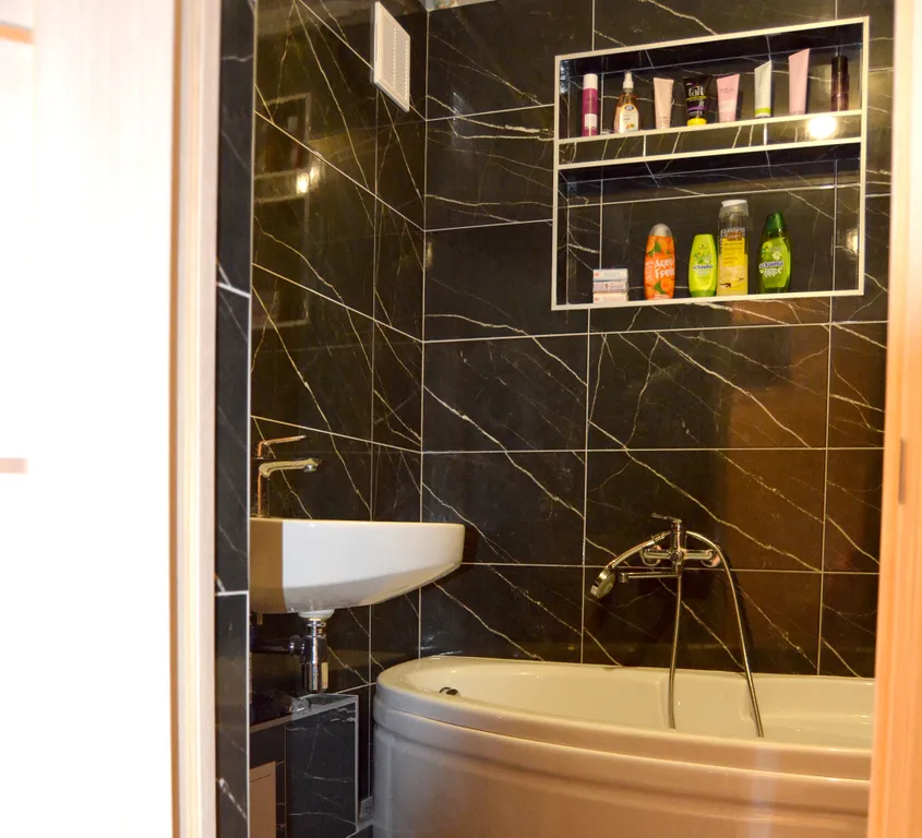 Бежевая студия рядом с аквапарком