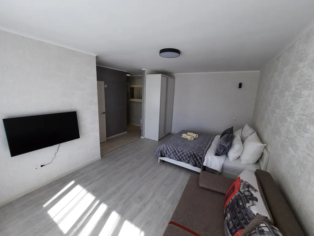 Тихая квартира в самом центре города, окна во двор, рядом парковка