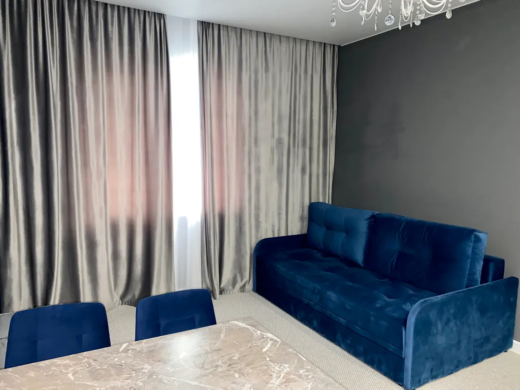 2ком- тц АУРА, Аэропорт, Жд Автовокзал