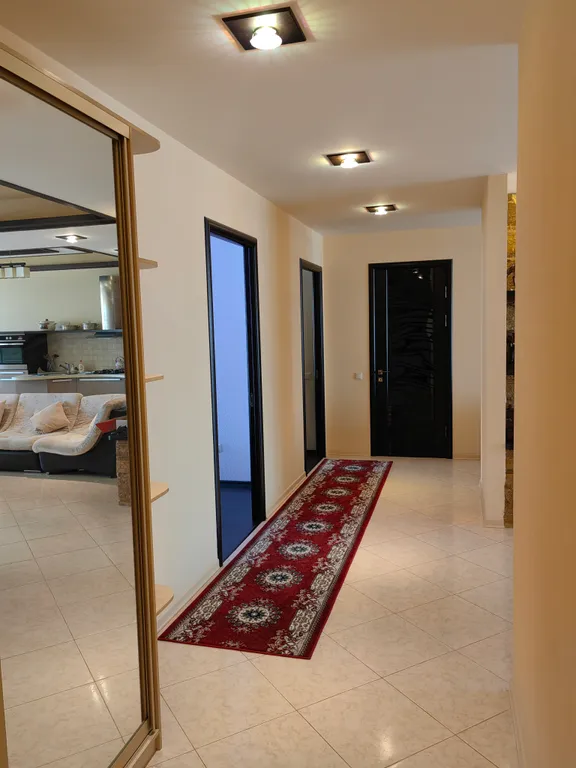 Шикарная квартира с видом на море.