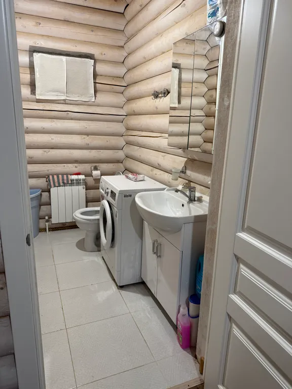 Деревянный дом у моря