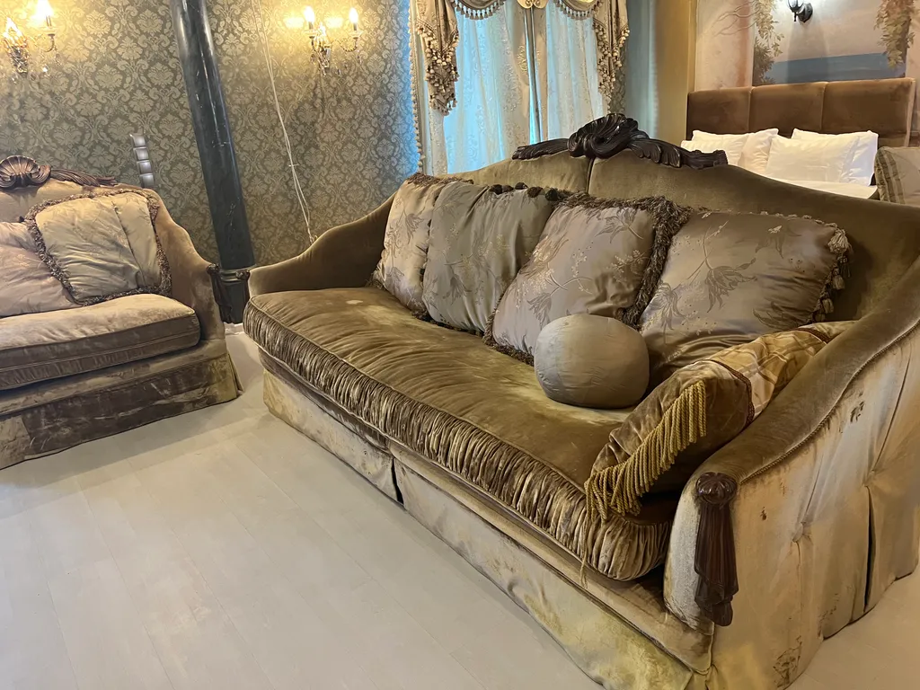 Уютный дом с бассейном, сауной и камином