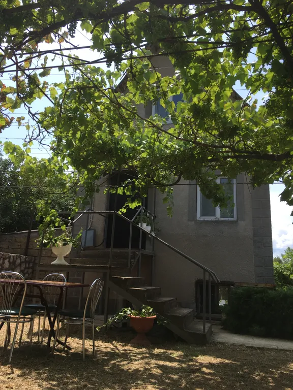 Дом с бассейном и баней рядом с лучшим песчаным пляжем в Орловке