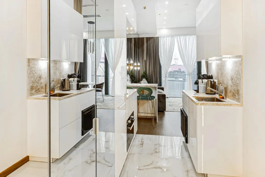 Апартаменты-студия на 62м этаже в Башне "Нева с видом на башни "Сити".