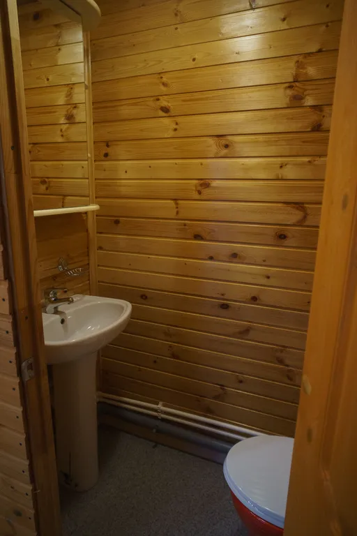 Дом рядом с городом