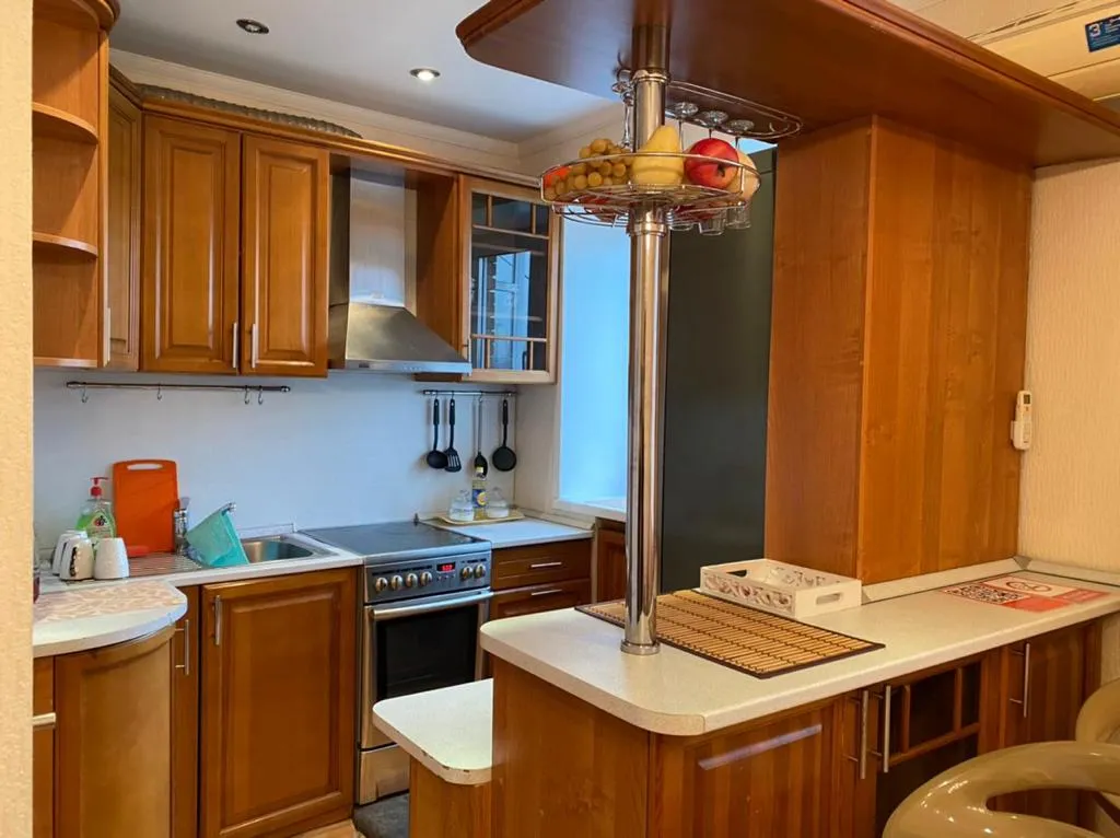 Квартира Двухкомнатная квартира рядом с ЖД Вокзалом — Красноярск