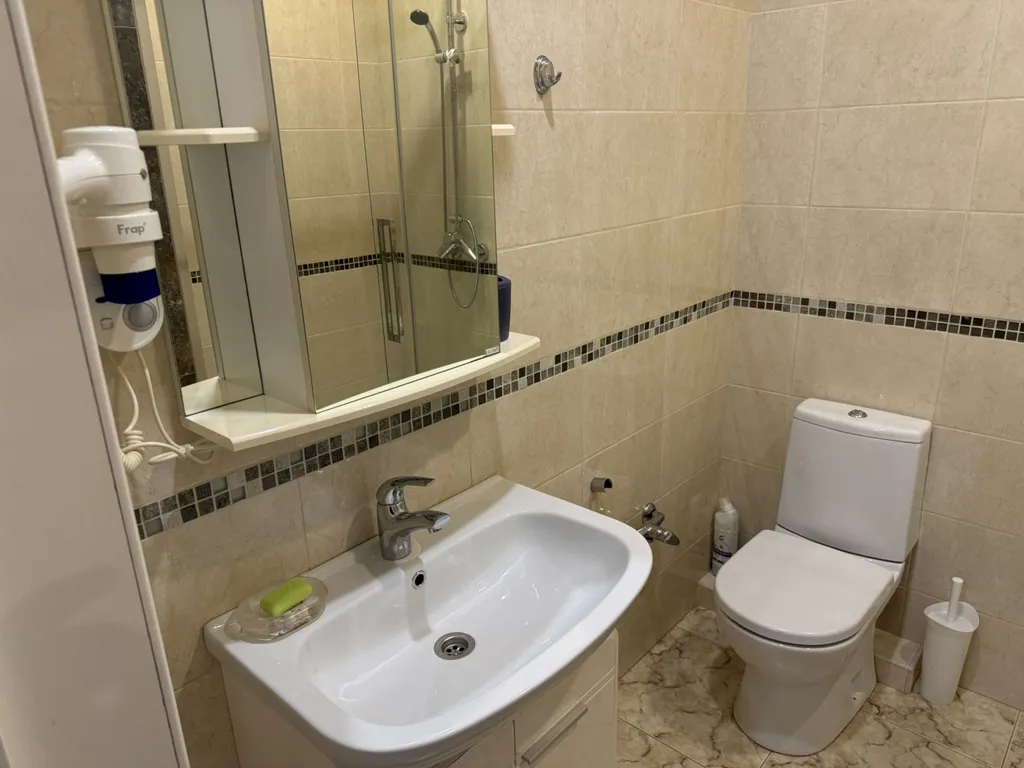 Квартира 1-комнатная квартира, 12 минут до центрального пляжа, балкон вид на горы — Геленджик