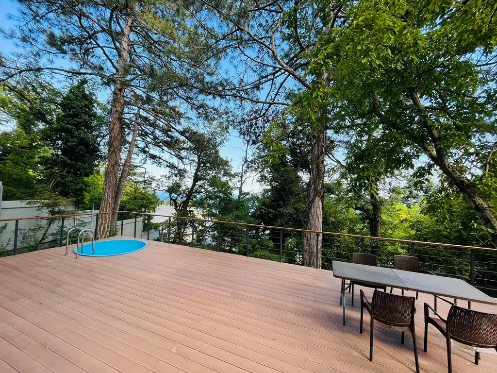 Лесная лагуна