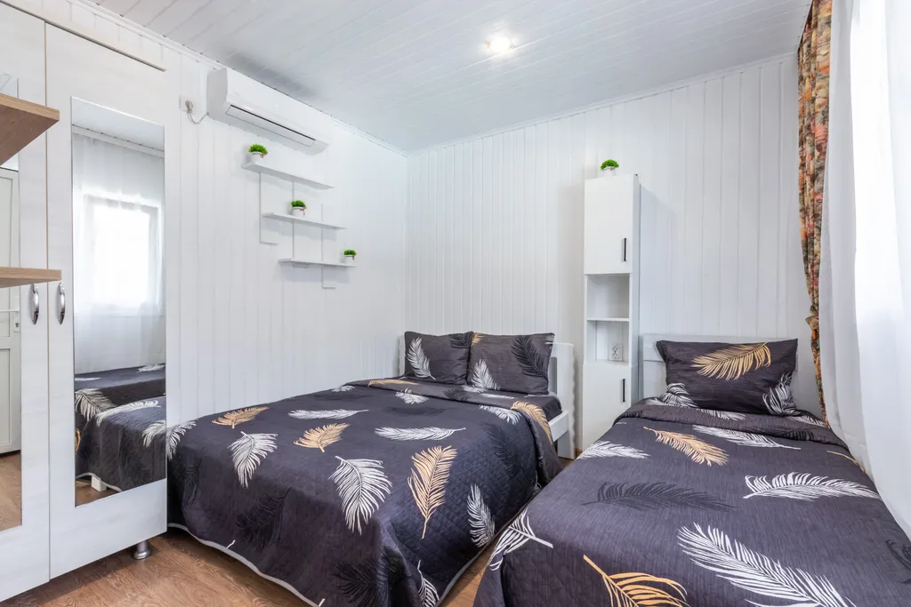 Квартира Шестиместный двухкомнатный с верандой — аренда посуточно в Архипо-Осиповка