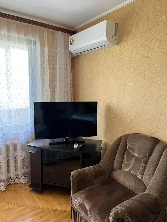 4-комнатная Квартира