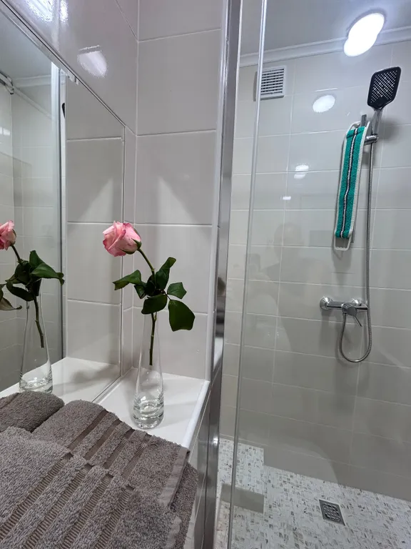 Коттедж Комфортабельный 2-х эт. дом для 4-х чел. в центре Гагаринского р-на — Севастополь