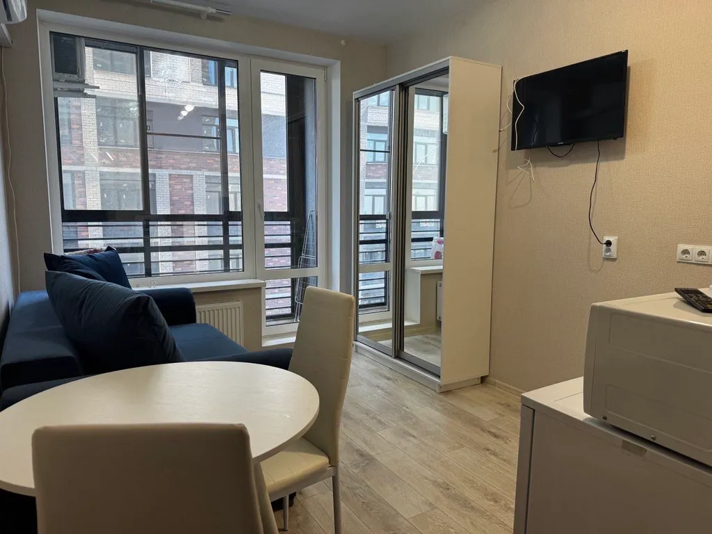 Современная студия в новом доме