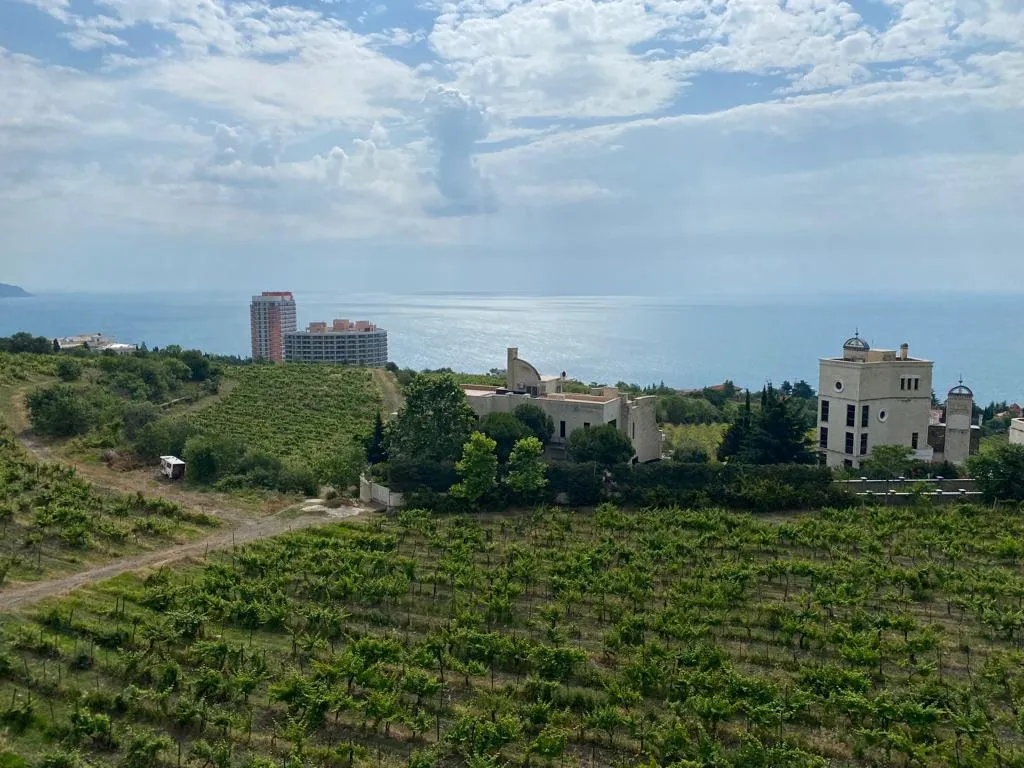 Современный ремонт, вид на море