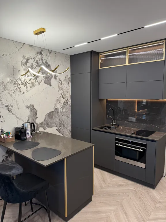 Дизайнерская студия на берегу моря