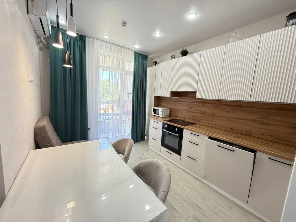 18 Евротри на 5 человек с бассейном