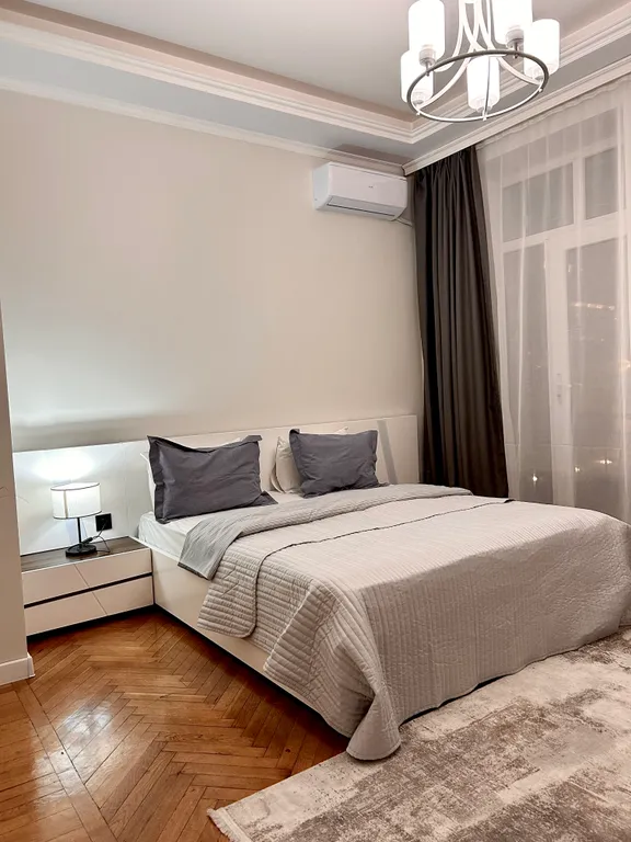 2х комнатная  рядом с бульваром и Старым городом