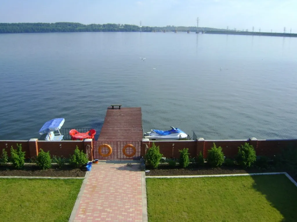 Дом-коттедж на берегу реки — аренда посуточно в При станции Пятый километр