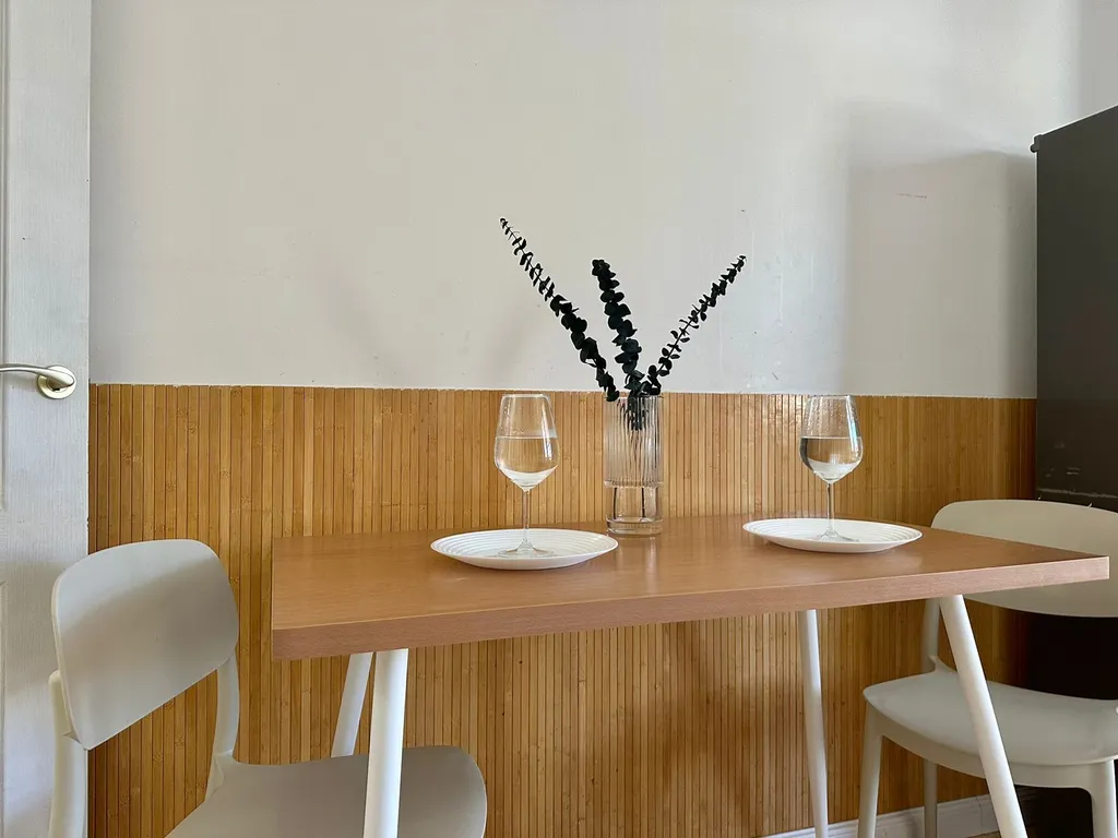 Дом с двориком и мангалом, рядом с песчаным пляжем