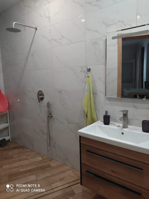 Новая частная квартира с выходом во дворик