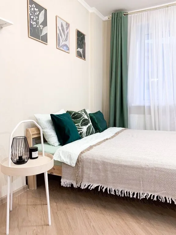 Квартира Очeнь свeтлaя и уютнaя студия — аренда посуточно в Ижевск