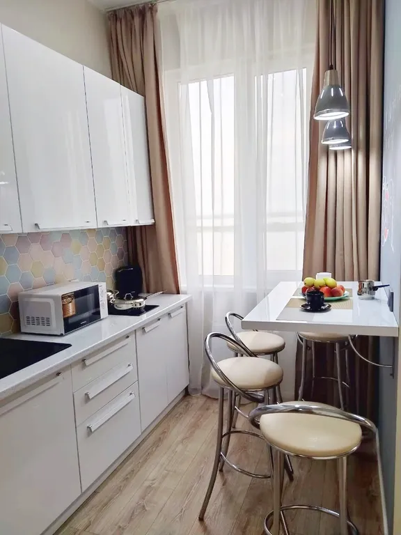 Квартира с балконом у моря