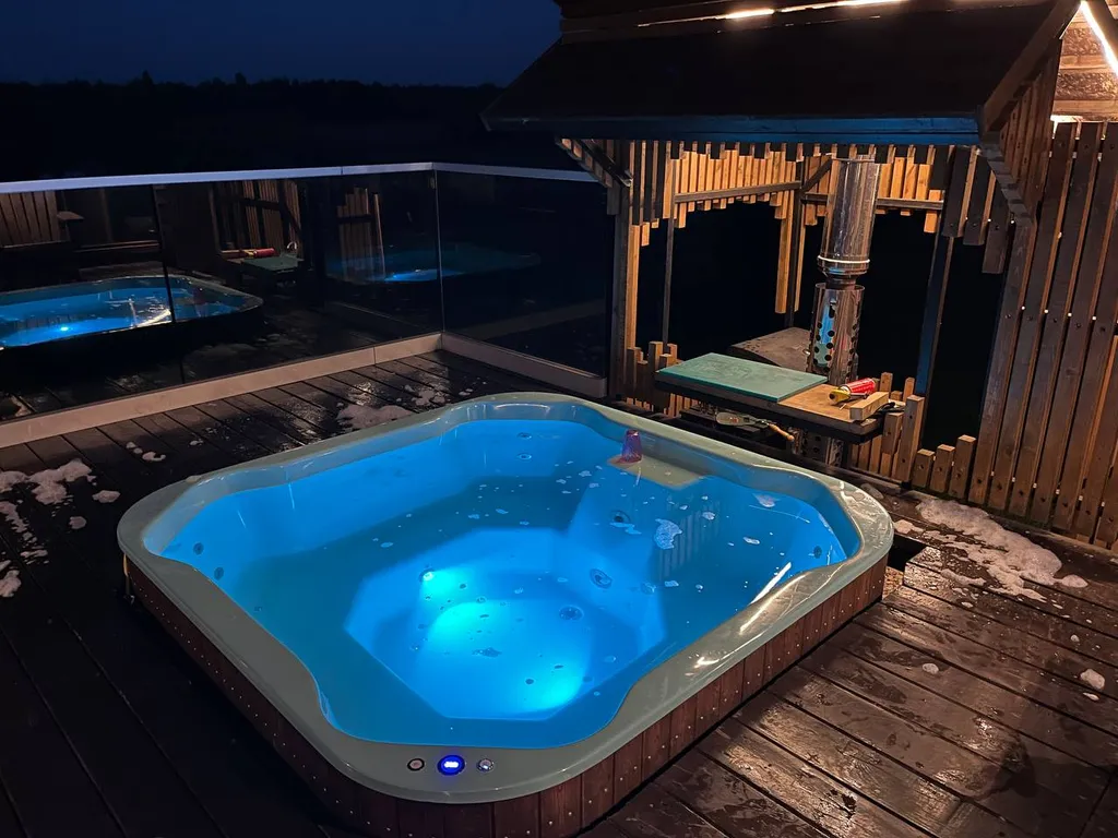 Уютный дом с видом на реку