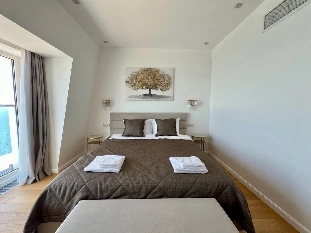 Апартаменты с видом на море в ЖК Граф Толстой