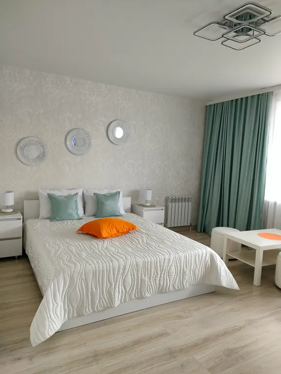 Уютная квартира в новом доме около гипермаркета Лента — аренда посуточно в Чебоксары