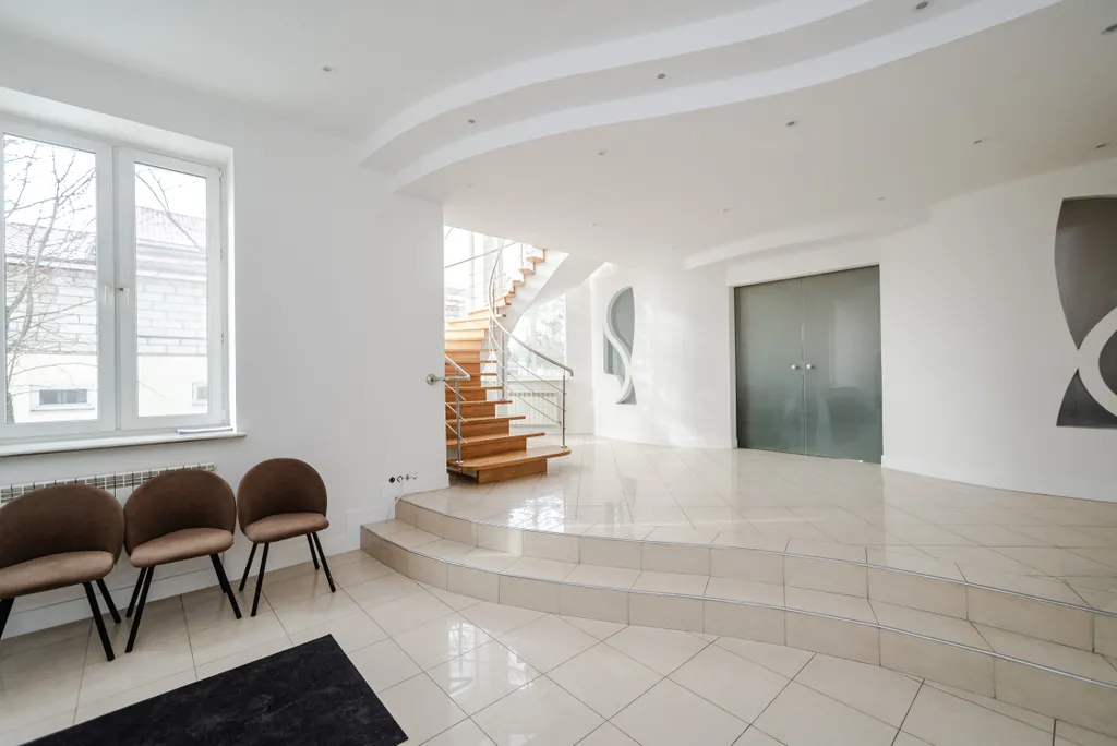 Дом с бассейном и сауной