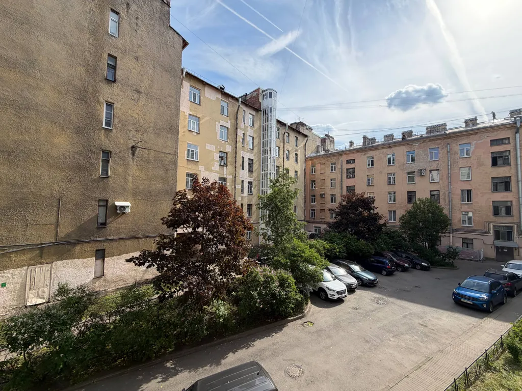 Квартира у Камского сада на берегу реки Смоленки