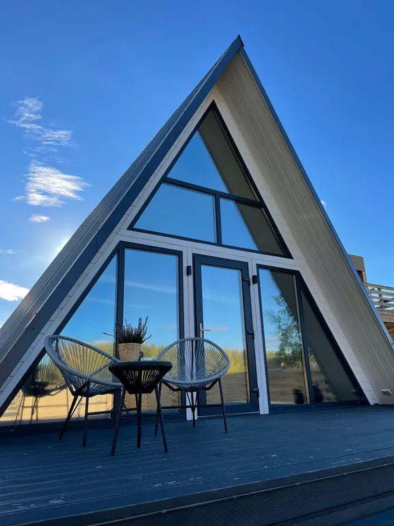 Коттедж Уютный треугольный дом с банным чаном на берегу Клязьмы — Павловский Посад