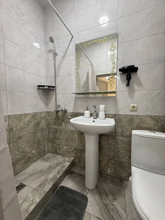 Комфортная квартира на 3 этаже, идеальна для семьи или командировок