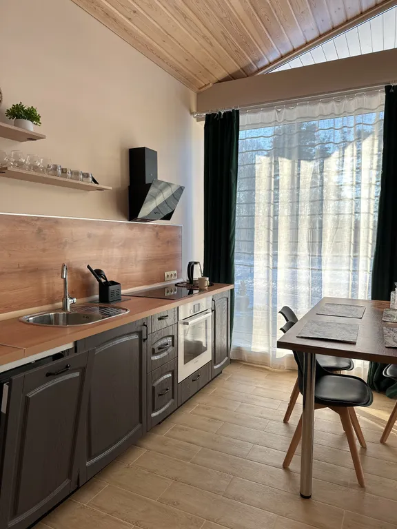 Коттедж Дом на берегу озера — Борисово