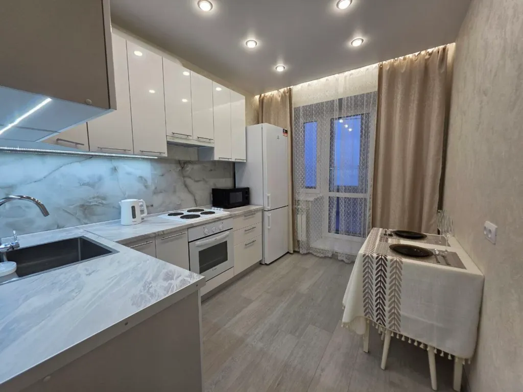 Светлая квартира у моря