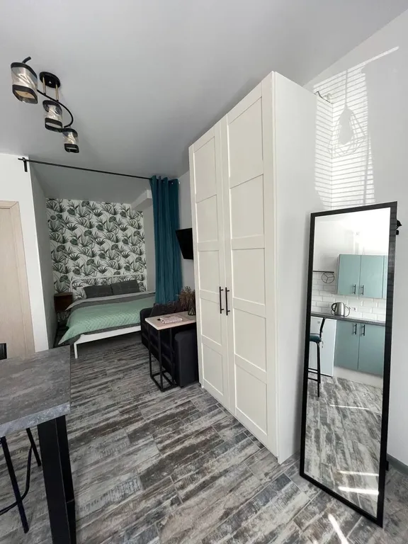 Студия на берегу залива