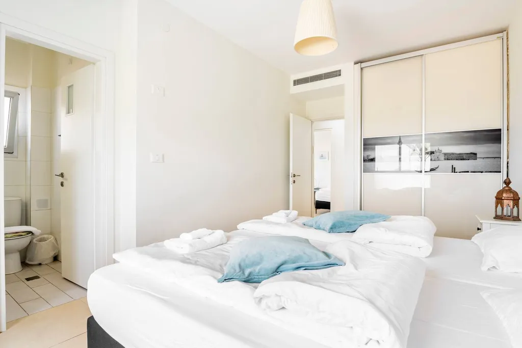 GW002 Gugel Waves Amazing Seaview & Garden Family Apartments