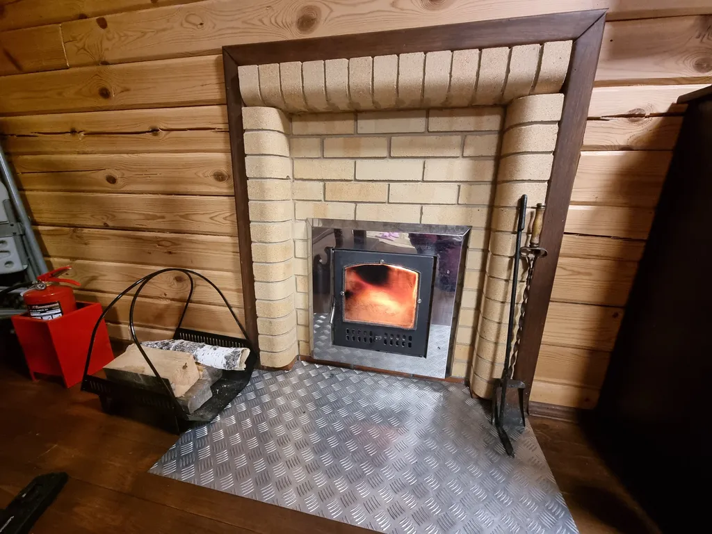 Уютный деревянный дом с баней