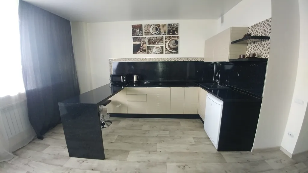 Просторная комфортабельная квартира-студия с дизайнерским ремонтом