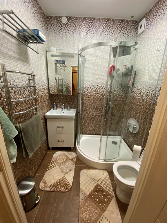 Большая студия с видом на море с панорамными окнами