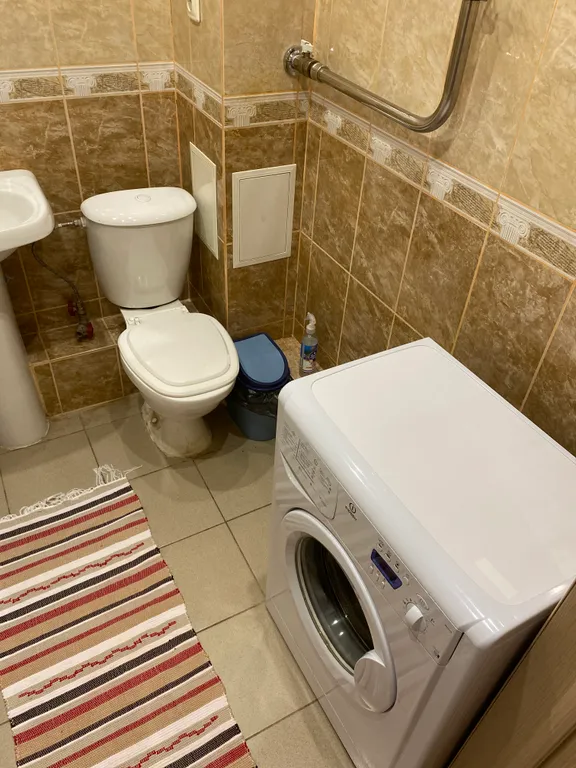 Квартира Квартира Недорогое жилье для гостей города рядом с Дирижаблем около метро — Екатеринбург