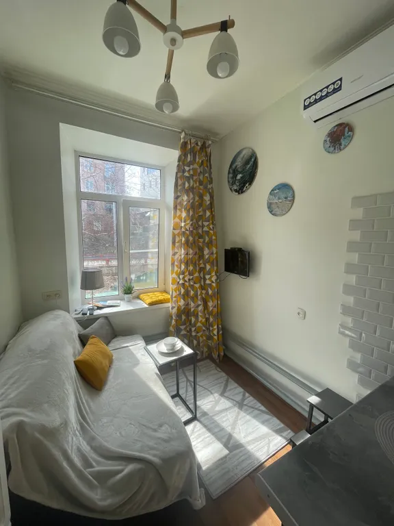 Небольшая уютная студия на набережной