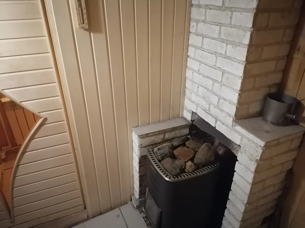 Домик в деревне с бассейном